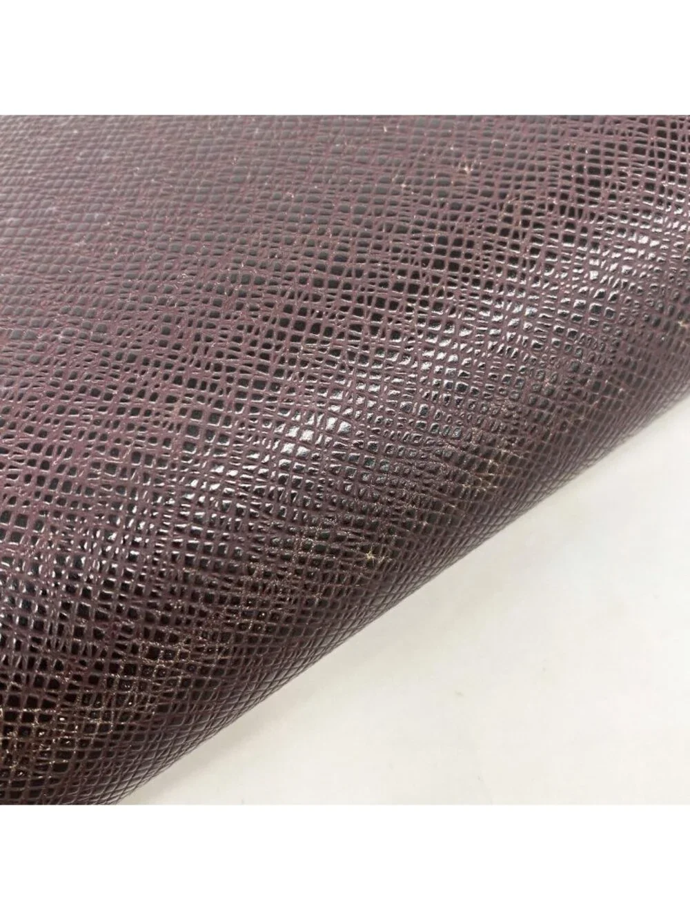 Louis Vuitton Clutch Taiga Baikal Acajou